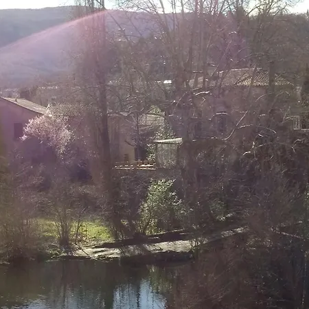 Le Moulin Aux Chandelles 